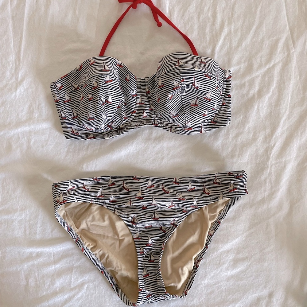J.crew sailboat two piece swimsuit. Top size 34D. Bottom size Small. Red, navy.